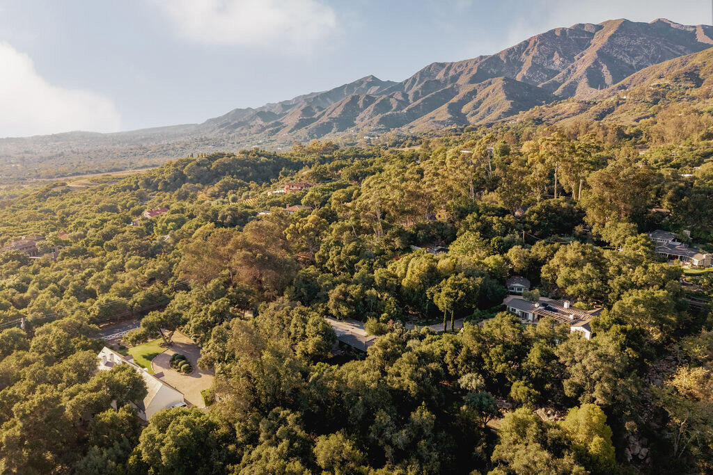 684 Ladera Lane Montecito, CA 93108 - Photo 28 of 29 .
