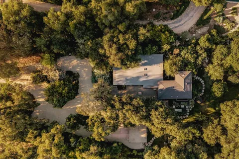 $32,000 | 684 Ladera Lane, Montecito, CA 93108