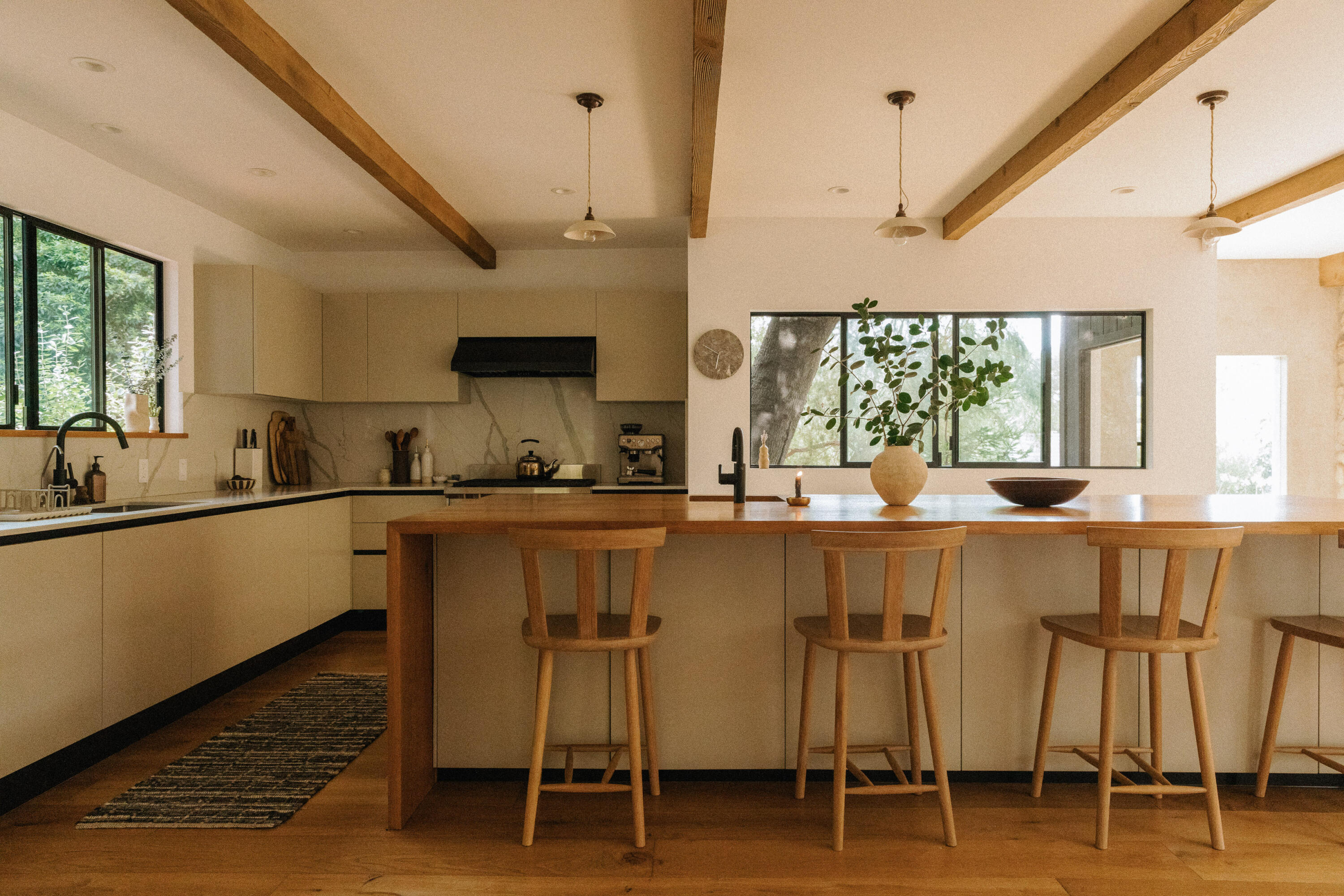 684 Ladera Lane Montecito, CA 93108 - Photo 9 of 29 .