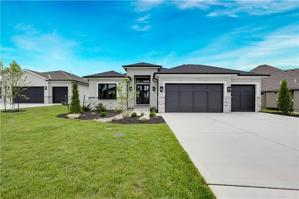 $909,900 | 24933 West 98th Place, Lenexa, KS 66227