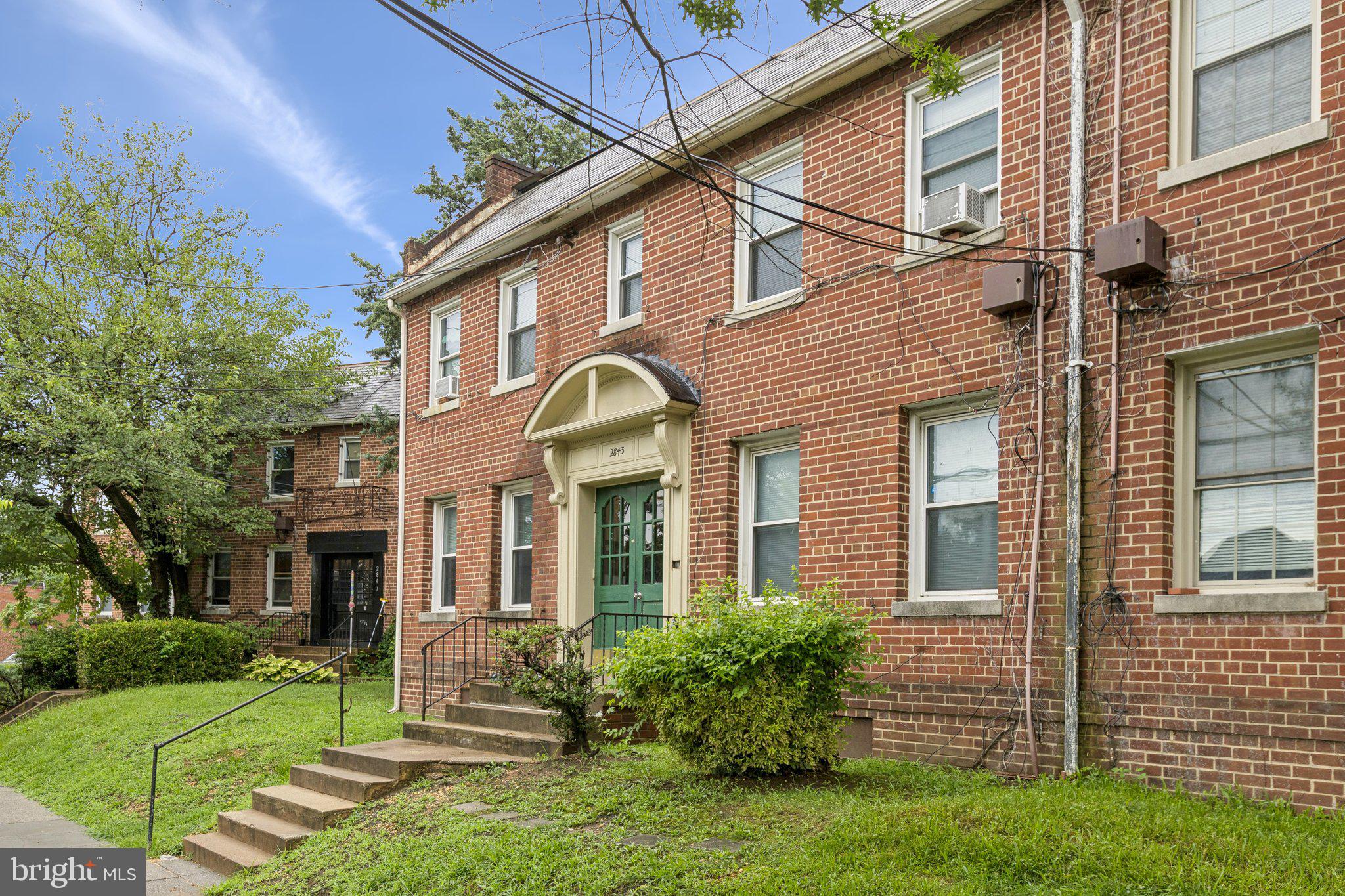 2843 Minnesota Avenue Southeast Washington, DC 20019 - Photo 3 of 36