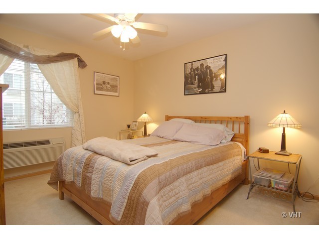 1440 McClure Road, Unit 1440 Aurora, IL 60505 - Photo 6 of 8