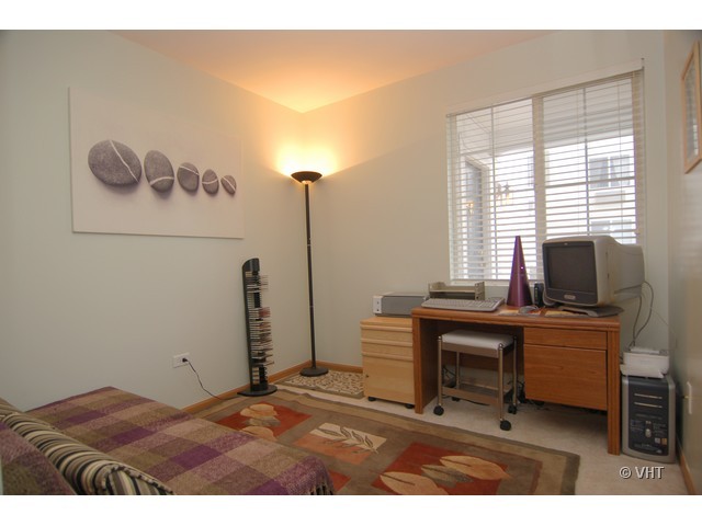1440 McClure Road, Unit 1440 Aurora, IL 60505 - Photo 7 of 8