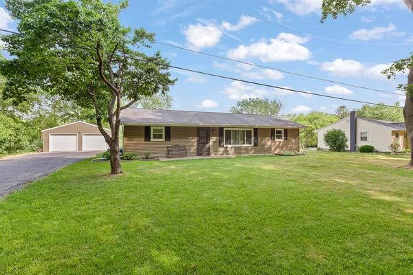 $266,900 | 216 Lake Hills Drive, Concord, MI 49237