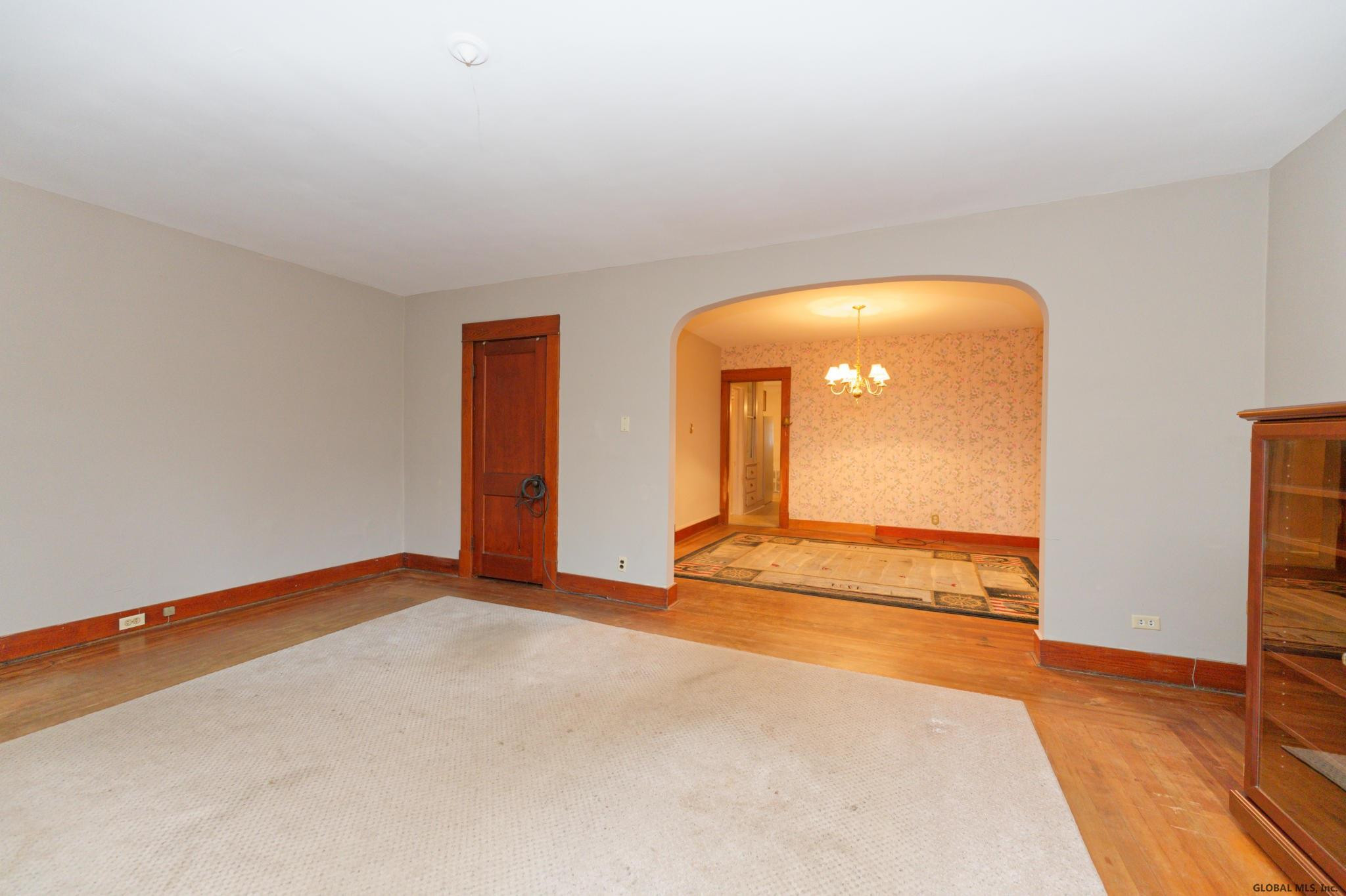 25 Hawk Street Schenectady, NY 12307 - Photo 8 of 44 Photo 8
