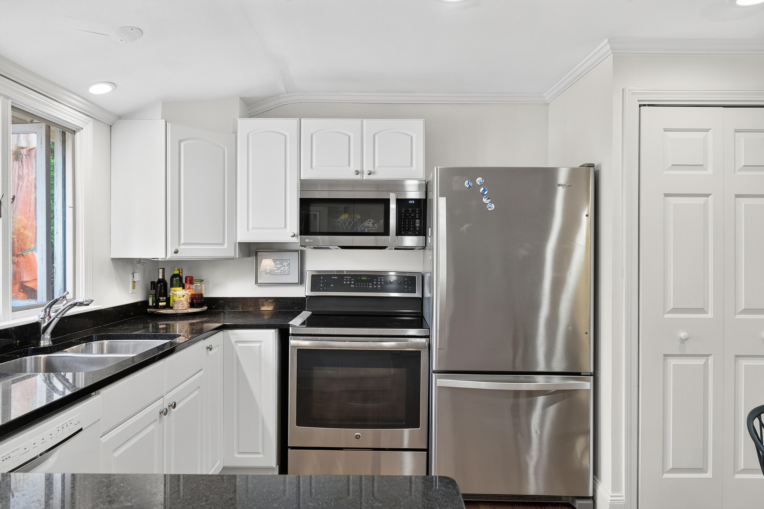 17 Woodside Meadow Road, Unit 7 York, ME 03909 - Photo 27 of 63 17 Woodside Meadow Rd, #7, York