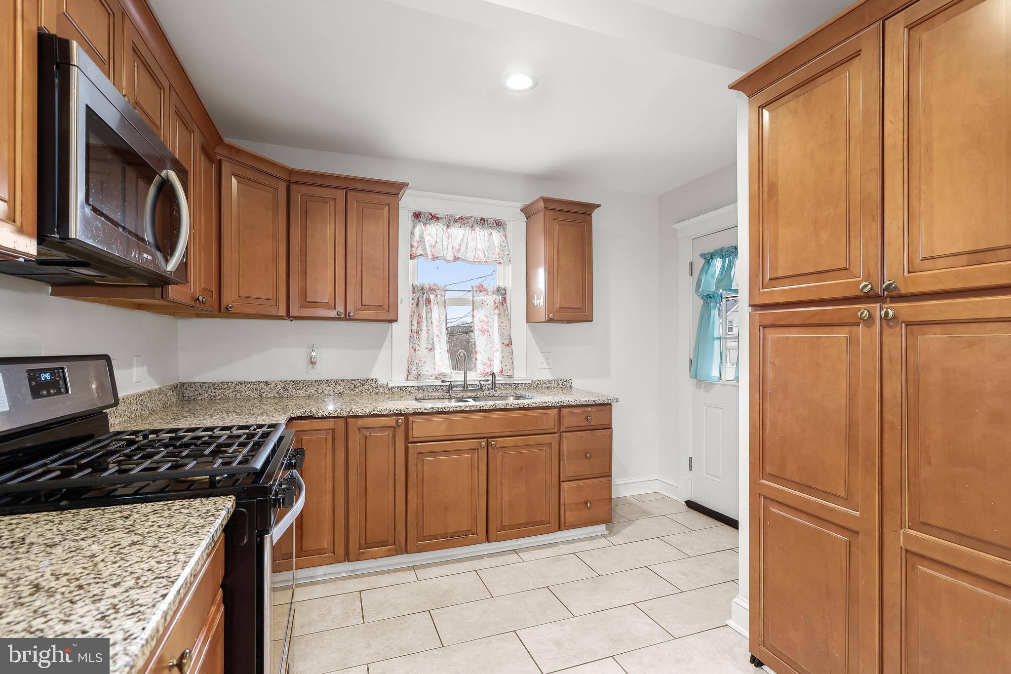 401 Walcott Road Baltimore, MD 21206 - Photo 13 of 38 Kitchen