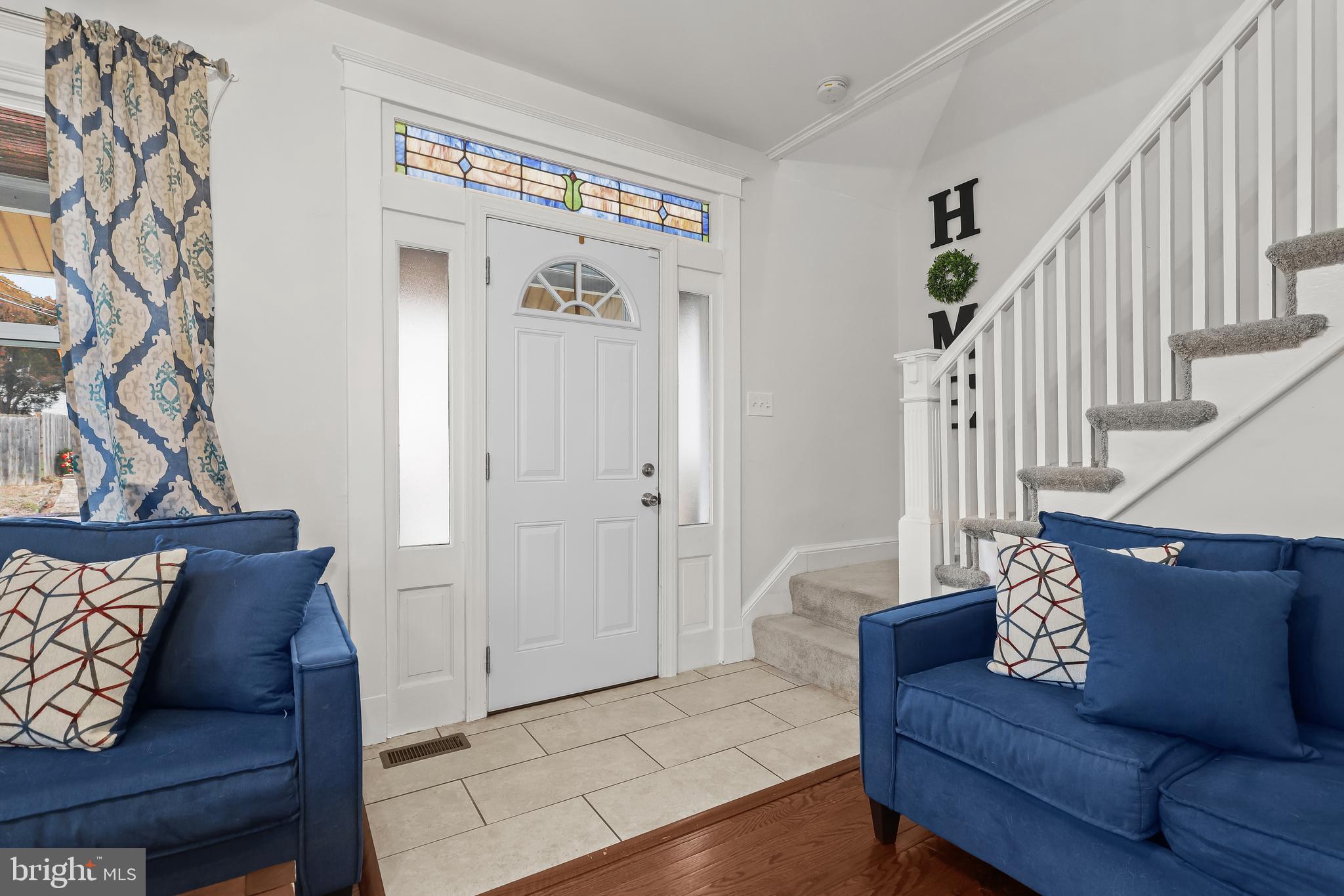 401 Walcott Road Baltimore, MD 21206 - Photo 2 of 38 Living Room