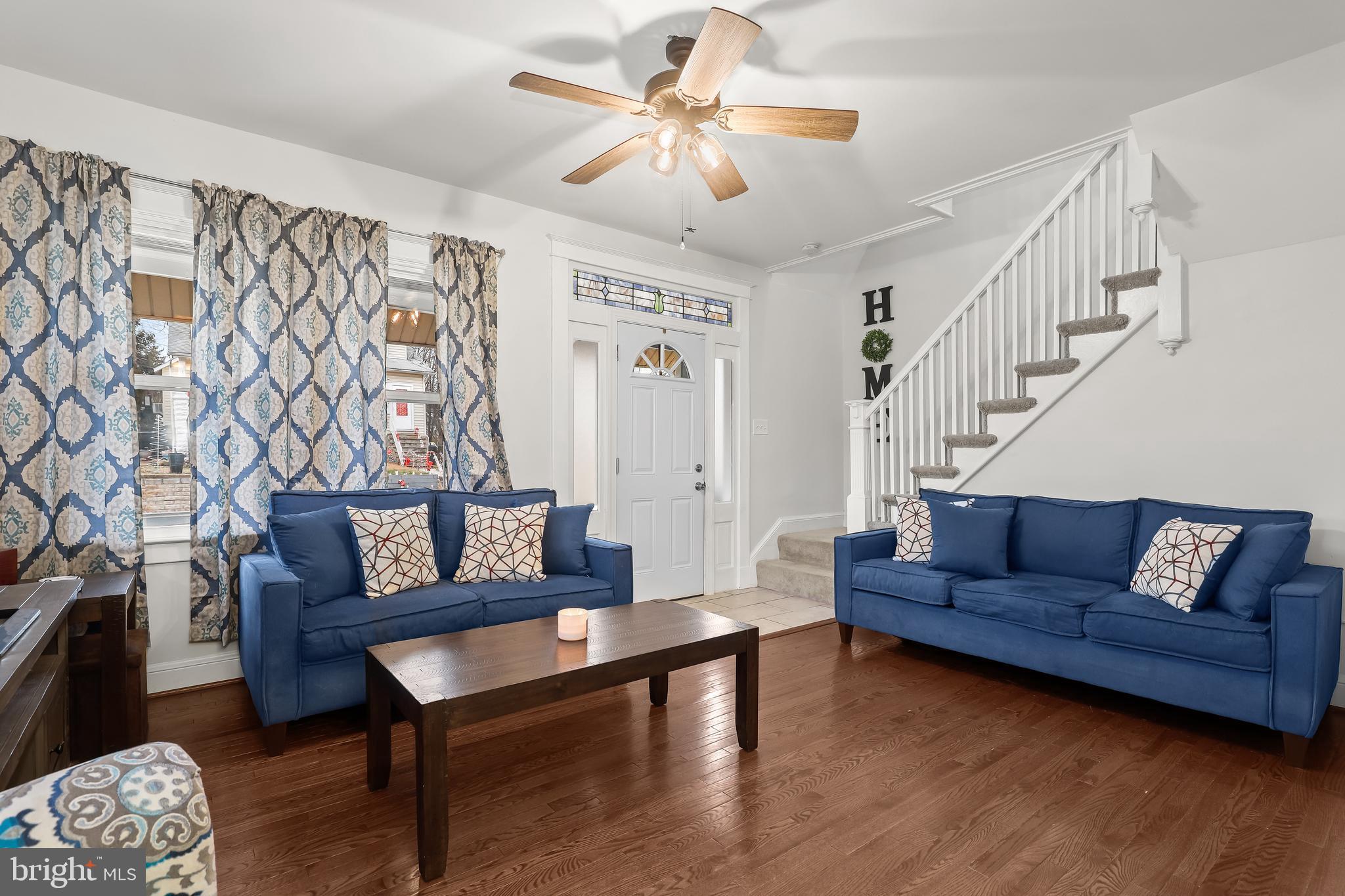 401 Walcott Road Baltimore, MD 21206 - Photo 4 of 38 Living Room