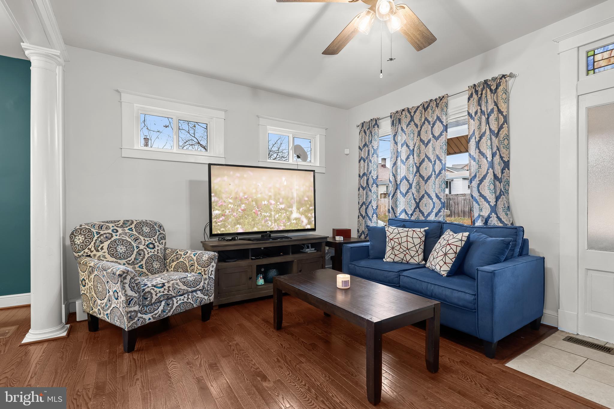 401 Walcott Road Baltimore, MD 21206 - Photo 6 of 38 Living Room