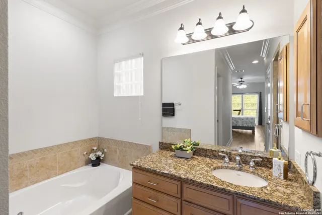 $336,900 | 10 Ventana Parkway, Unit 10, San Antonio, TX 78256