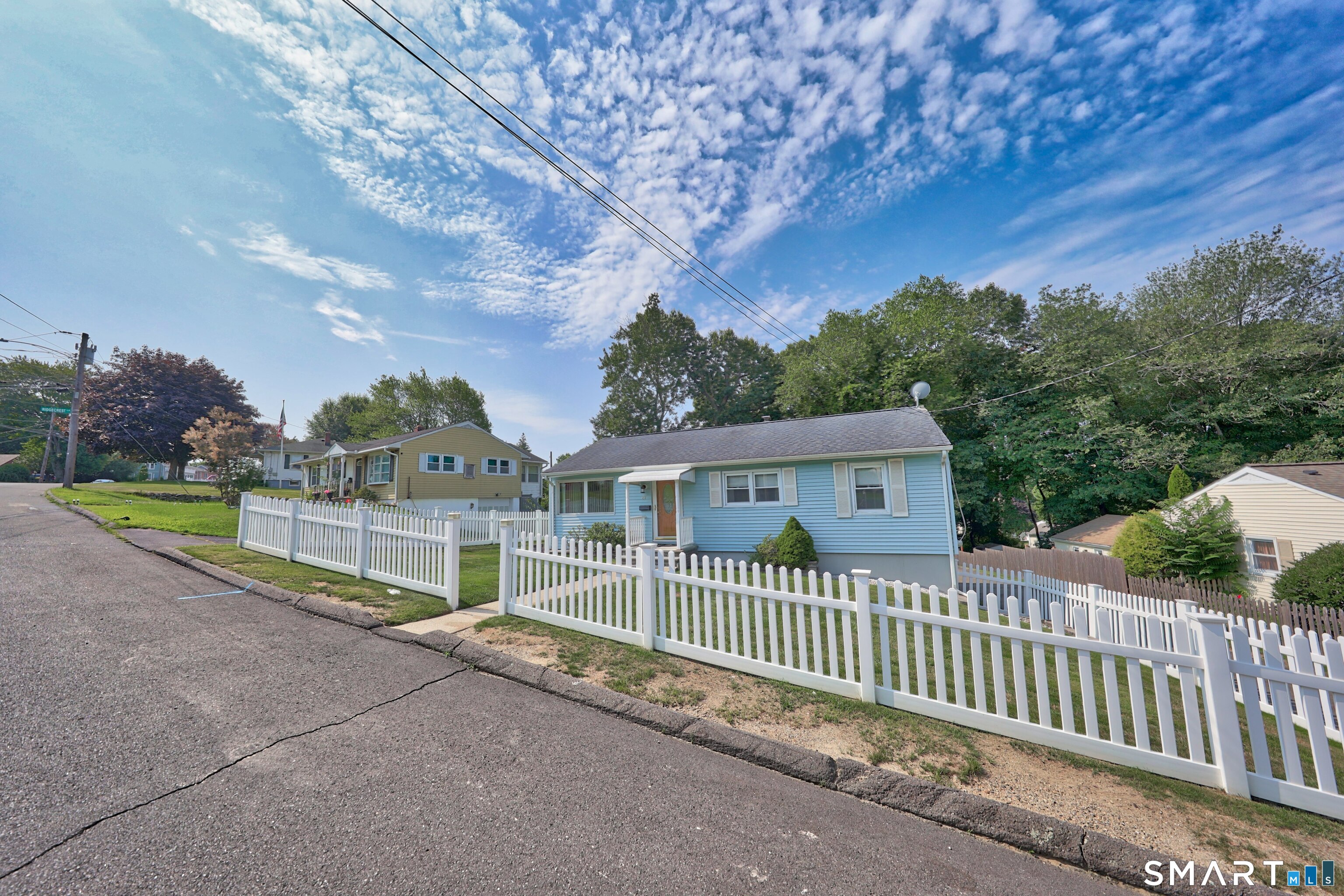 81 Alberta Street Waterbury, CT 06708 - Photo 35 of 40