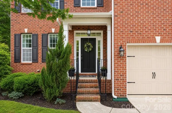 $540,000 | 949 Autumn Glen Court, Lake Wylie, SC 29710