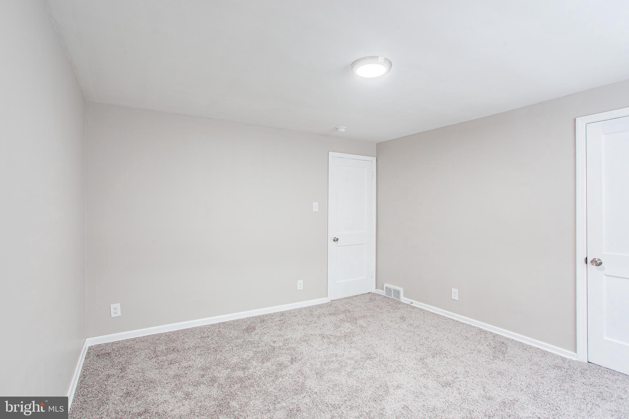 1970 Carter Road Folcroft, PA 19032 - Photo 13 of 26