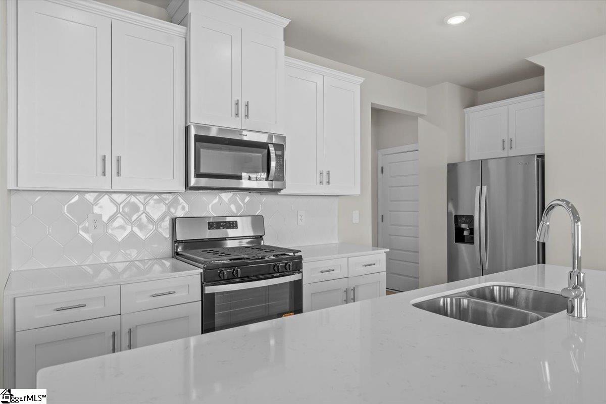 698 Cozy Blf Road Spartanburg, SC 29301 - Photo 8 of 28 Gallery Image 8