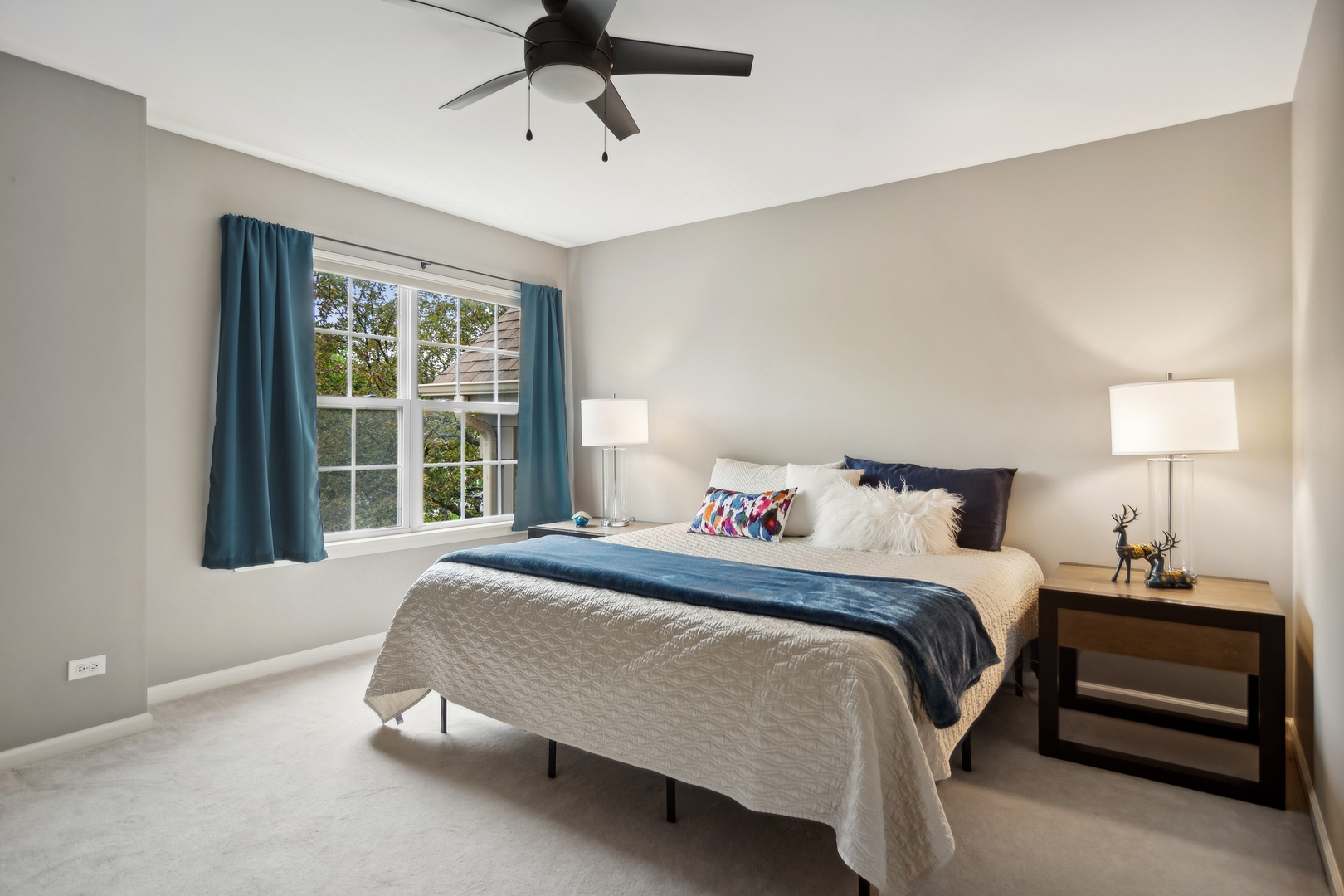 571 Quaker Ridge Court Vernon Hills, IL 60061 - Photo 12 of 17 a bedroom with a bed and a window