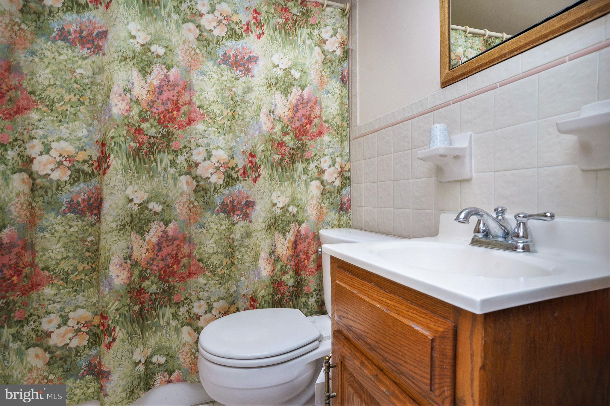220 Garth Road Oreland, PA 19075 - Photo 19 of 27 Gallery Image 19