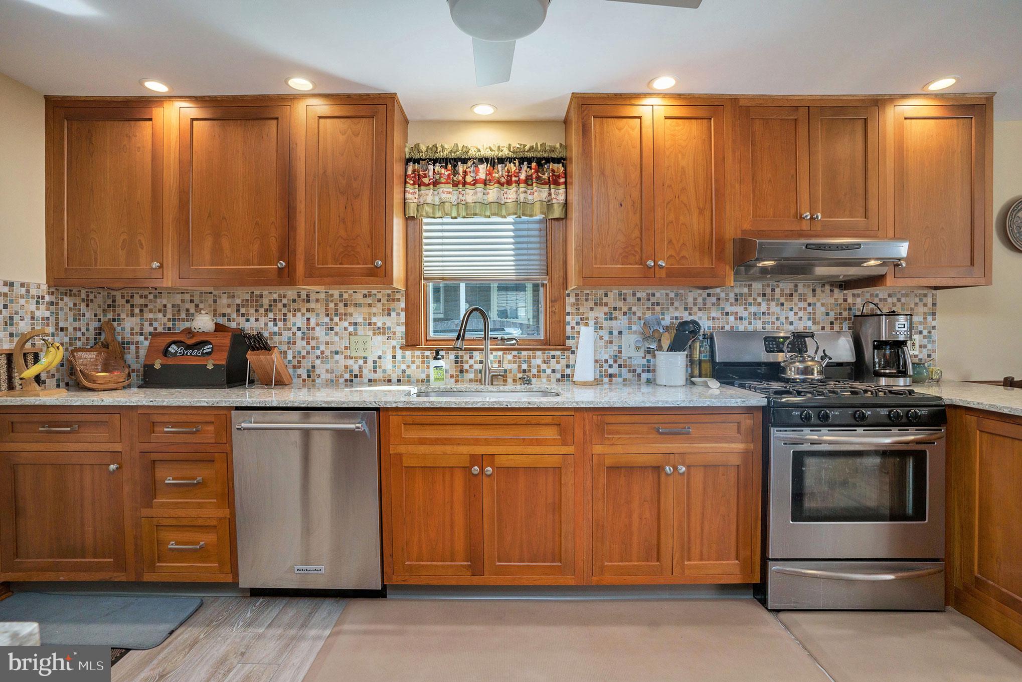 220 Garth Road Oreland, PA 19075 - Photo 8 of 27 Gallery Image 8