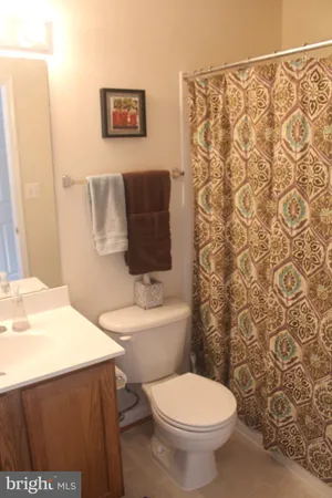 $3,350 | 3577 Ellery Circle, Falls Church, VA 22041