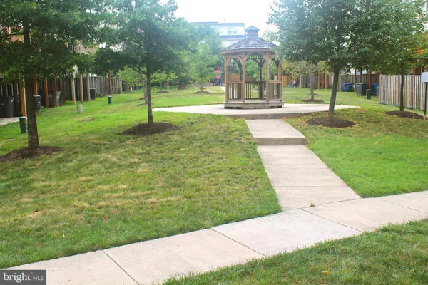 $3,350 | 3577 Ellery Circle, Falls Church, VA 22041