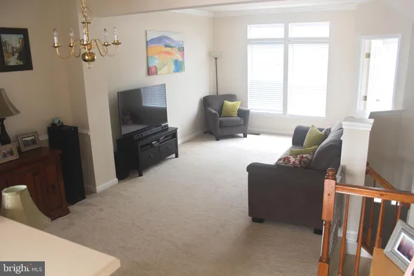 $3,350 | 3577 Ellery Circle, Falls Church, VA 22041