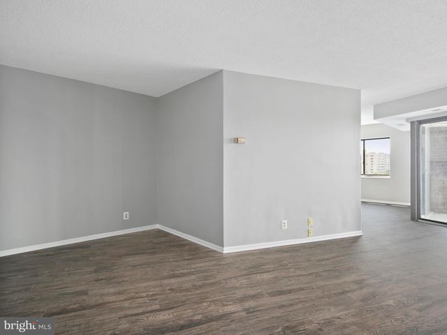 $665,000 | 1600 North Oak Street, Unit 1222, Arlington, VA 22209