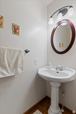 1924 North 2000th Street East Layton, UT 84040 - Photo 20 of 41 Bathroom with dark tile patterned floors