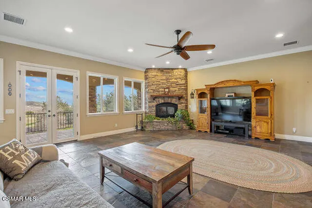 $875,000 | 39860 86th Street West, Leona Valley, CA 93551