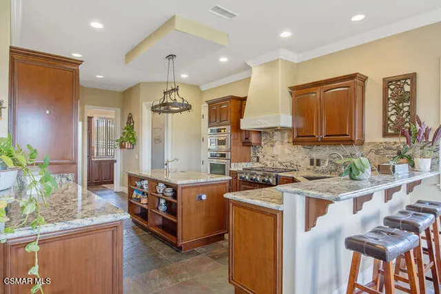 $875,000 | 39860 86th Street West, Leona Valley, CA 93551