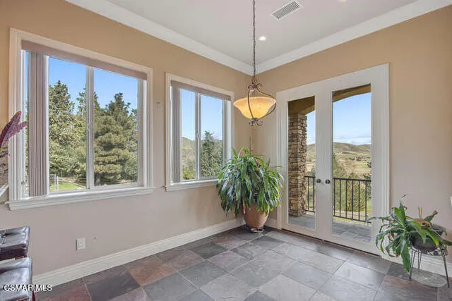 $875,000 | 39860 86th Street West, Leona Valley, CA 93551