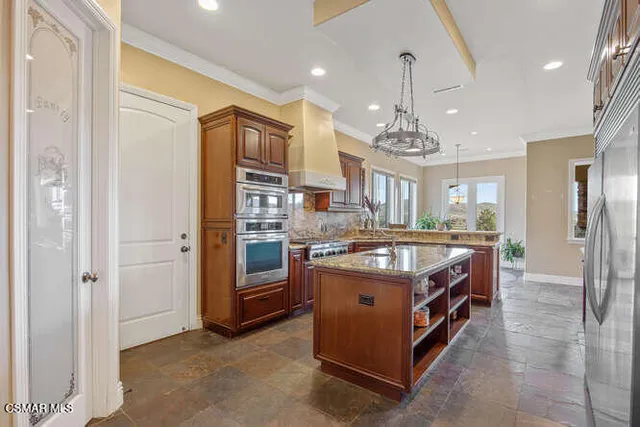 $875,000 | 39860 86th Street West, Leona Valley, CA 93551