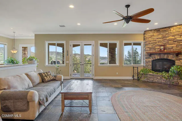 $875,000 | 39860 86th Street West, Leona Valley, CA 93551