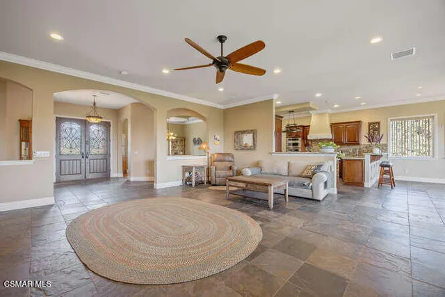 $875,000 | 39860 86th Street West, Leona Valley, CA 93551