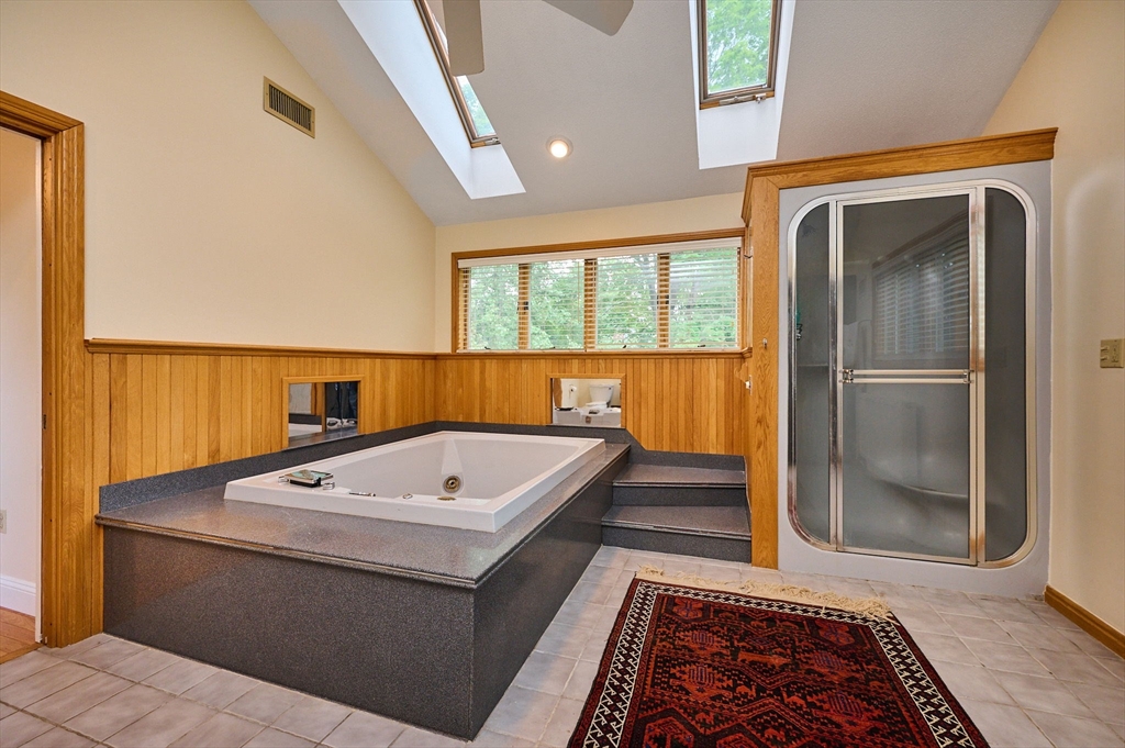 236 North Maple Street Northampton, MA 01062 - Photo 25 of 39