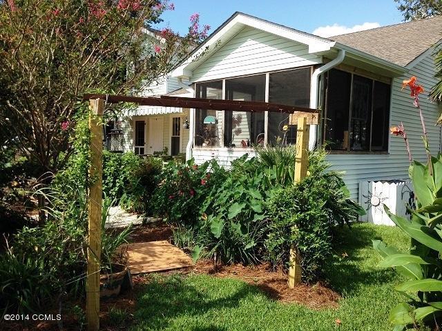 105 Channel Rock Road Beaufort, NC 28516 - Photo 67 of 103 Back yard