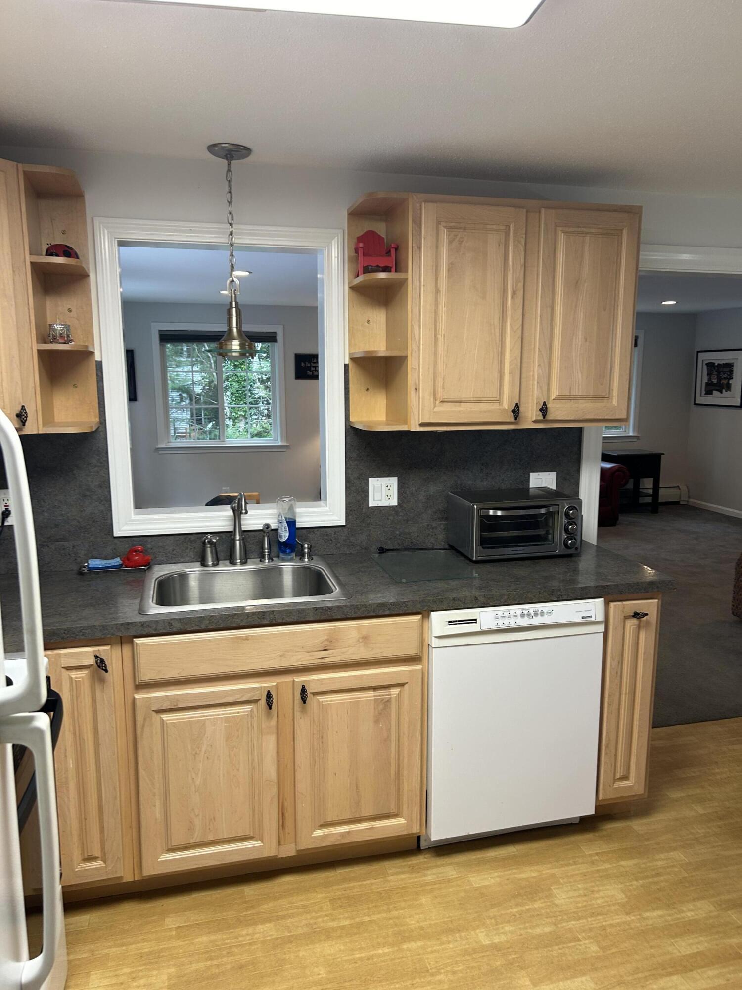 8 Bridgets Path Centerville, MA 02632 - Photo 8 of 43 5D209E13-AAE2-40C4-B29B-6AB4A0BEFFBE