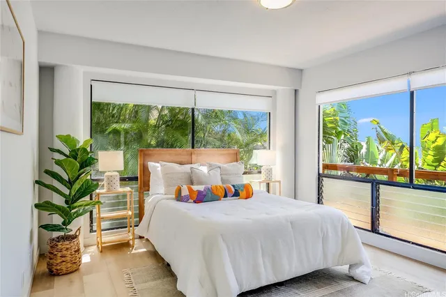 $1,549,000 | 817 Ekoa Place, Honolulu, HI 96821