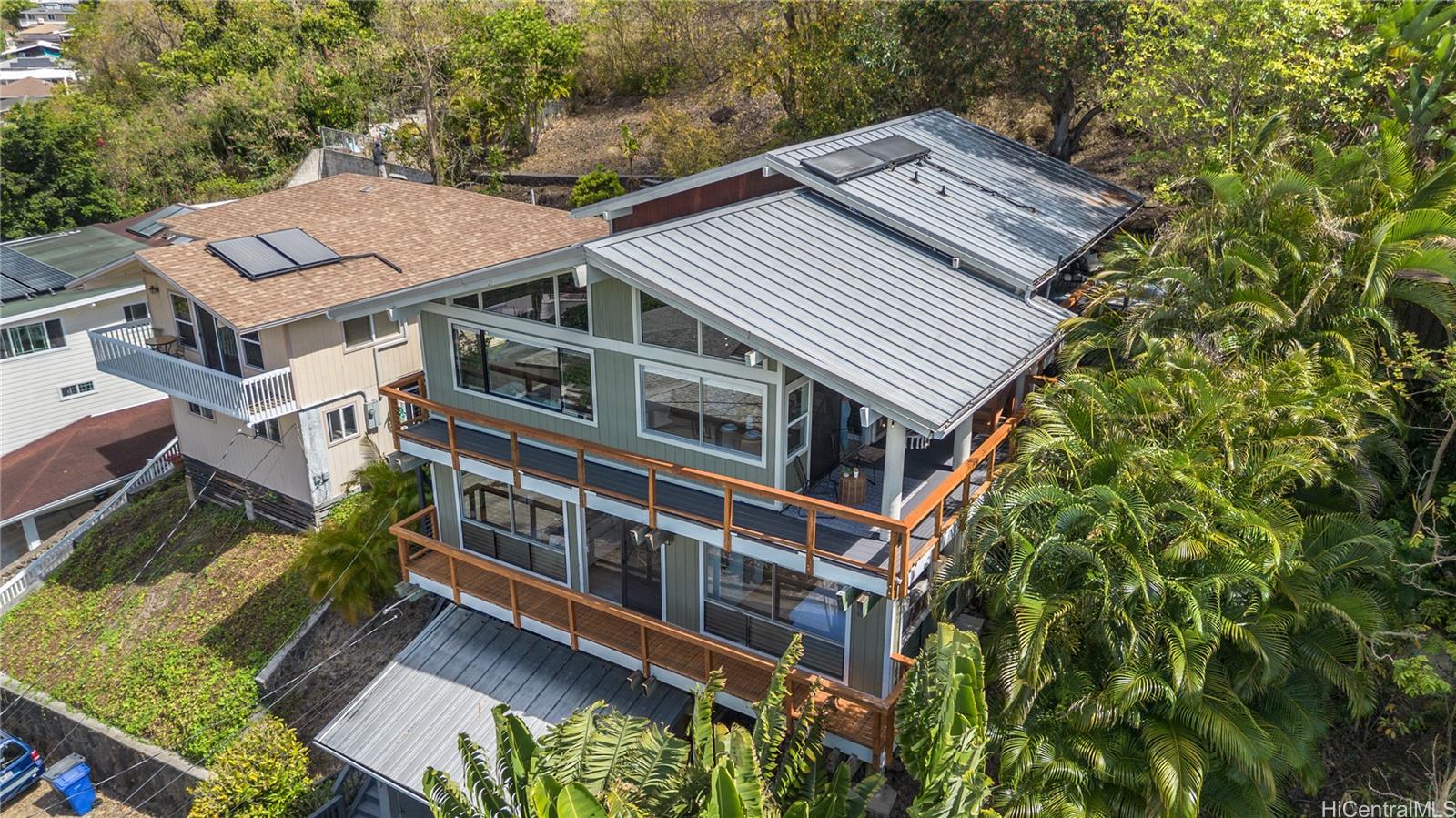 817 Ekoa Place Honolulu, HI 96821 - Photo 24 of 25 an aerial view of a house with balcony and trees al around