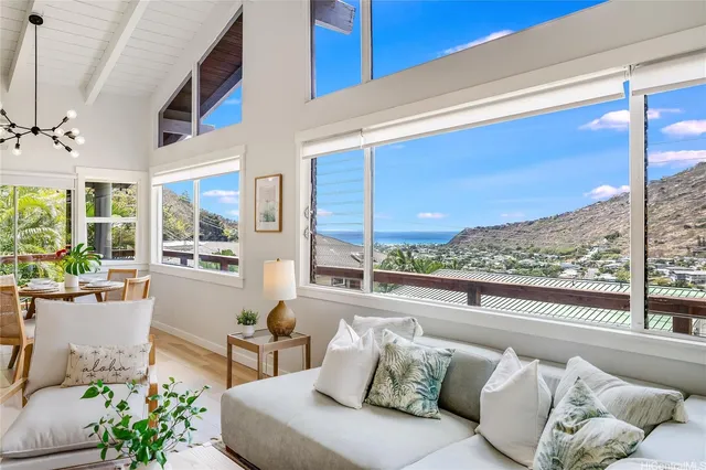 $1,549,000 | 817 Ekoa Place, Honolulu, HI 96821