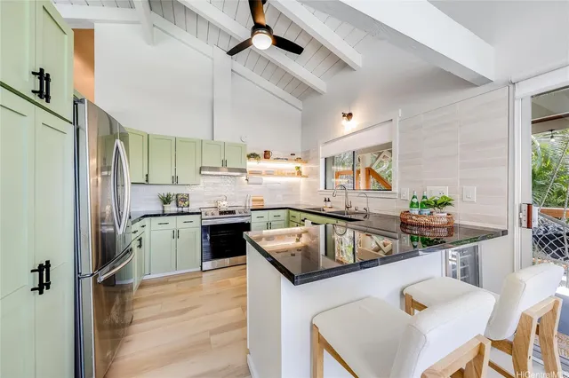 $1,549,000 | 817 Ekoa Place, Honolulu, HI 96821