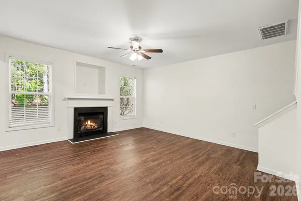 $369,900 | 9823 Jeanette Circle, Charlotte, NC 28213