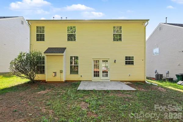 $369,900 | 9823 Jeanette Circle, Charlotte, NC 28213