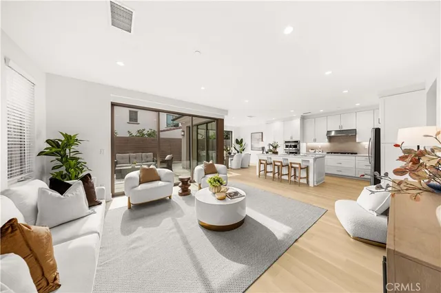 $1,950,000 | 108 Oceano, Irvine, CA 92602