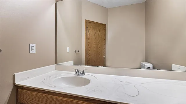 $1,200,000 | 18200 East 191st Street, Pleasant Hill, MO 64080