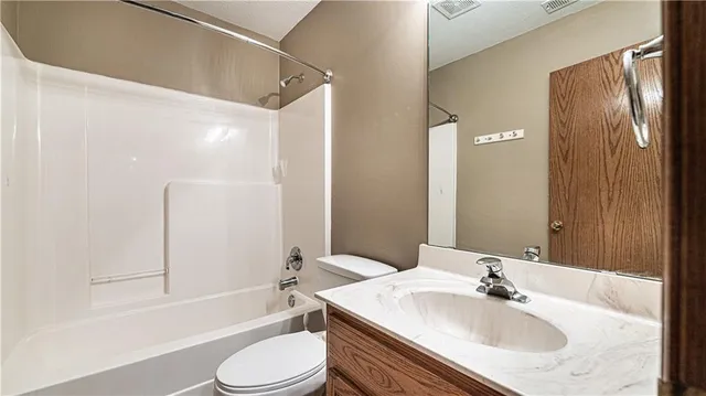 $1,200,000 | 18200 East 191st Street, Pleasant Hill, MO 64080