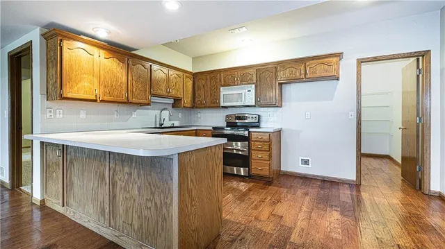 $1,200,000 | 18200 East 191st Street, Pleasant Hill, MO 64080