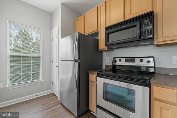 $2,500 | 42496 Mayflower Terrace, Unit 302, Brambleton, VA 20148