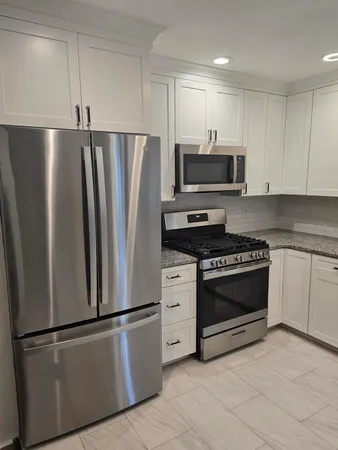 $225,000 | 910 Vine Street, Lansing, MI 48912