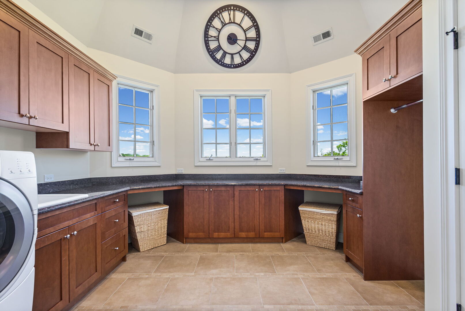 594 Plum Tree Road Barrington, IL 60010 - Photo 53 of 73 Gallery Image 53