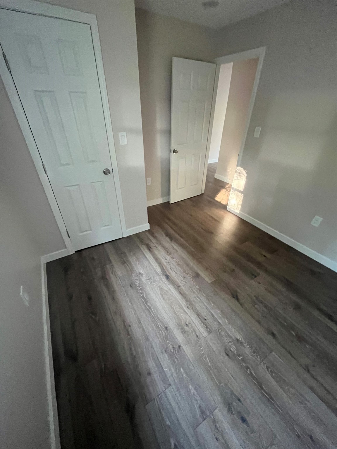 222 East Adoue Avenue Baytown, TX 77520 - Photo 4 of 8 This cozy bedroom provides a peaceful retreat with generous space.